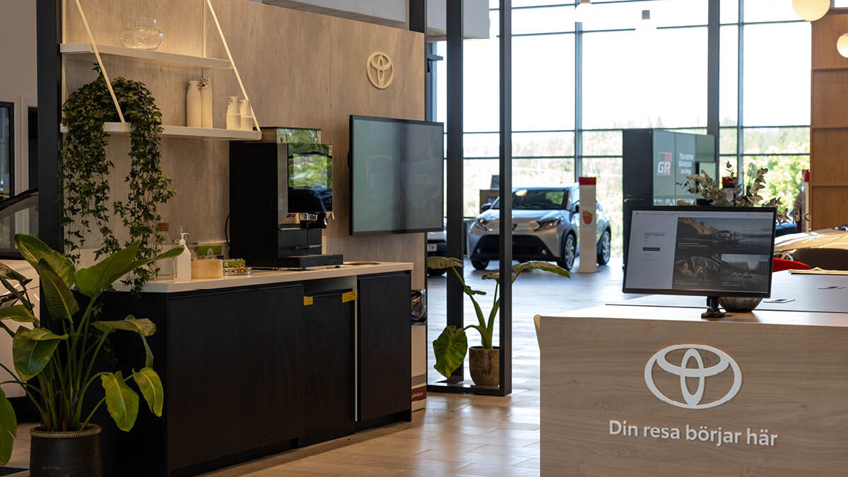Toyotas nya butikskoncept – upplev själv hos Lindströms Bil i Borås 